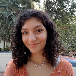 Meet your Posher, Isabelle